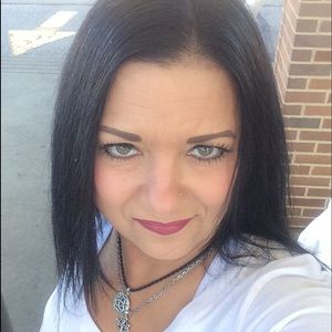 Meet your Posher, Keli